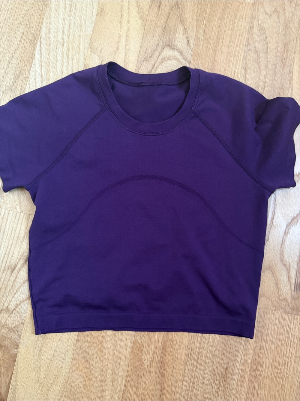 lululemon athletica Short Sleeve Crop Top in Deep Purple 6 (fitted)